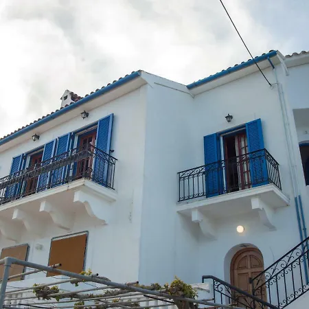 Fey's House Waterfront - Vakantiehuis Fiskardo