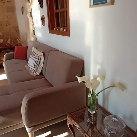 Fey's House Waterfront - *