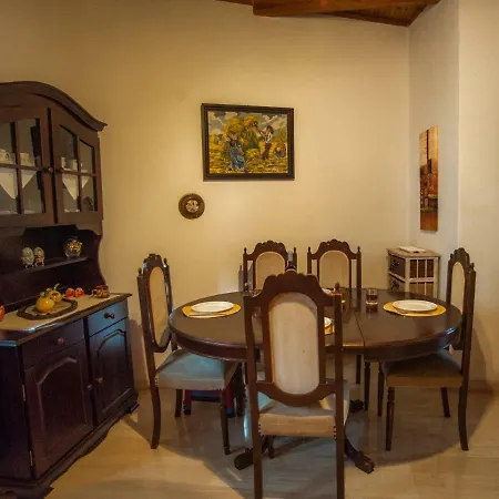 Fey's House Waterfront -