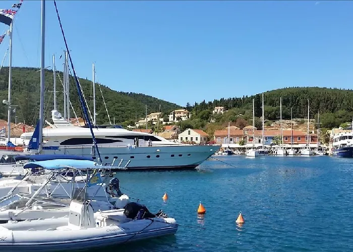 Fey's House Waterfront - Holiday home Fiskardo