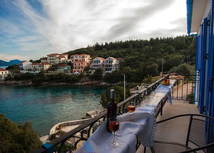 Fey's House Waterfront - Holiday home Fiskardo