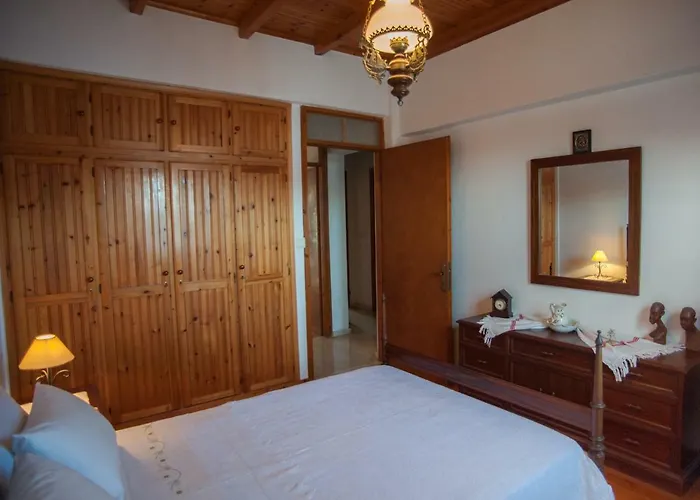 Fey's House Waterfront -